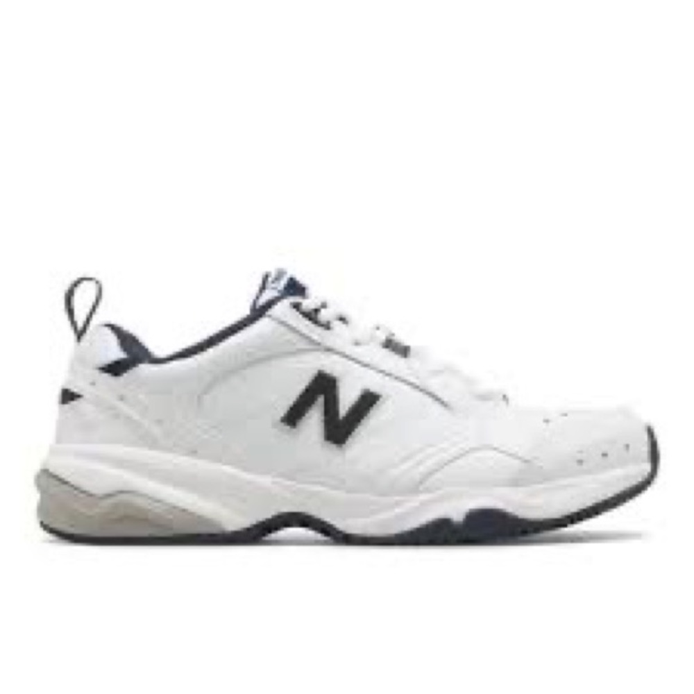 NEW BALANCE WOMENS SNEAKERS SIZE 7.5
